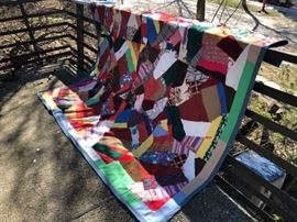 Handmade Quilt https://ctbids.com/#!/description/share/134619