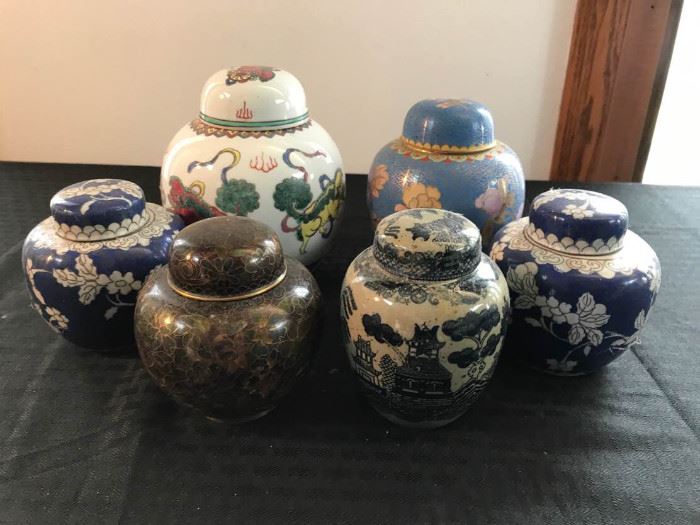 Asian Vessels/Urns https://ctbids.com/#!/description/share/135762