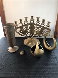 Brass Art Lot https://ctbids.com/#!/description/share/135607