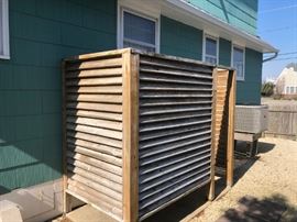 Outdoor shower surround