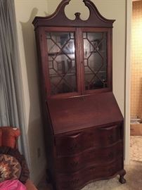 Duncan Phyfe Secretary/Hutch Mahogany