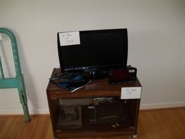 22 inch Vizio tv, tv stand and dvd player