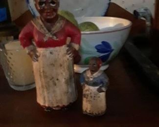 Cast iron Aunt Jemimas in various sizes