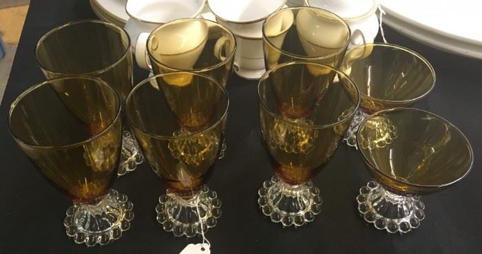 Anchor Hocking Boopie Glass in Gold - 8 Pieces -- Only Made 1960-1961