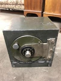 antique cast iron safe 