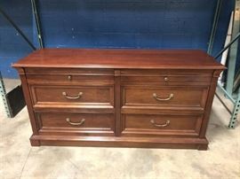Ethan Allen Dresser