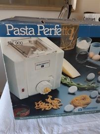 Pasta Perfect machine