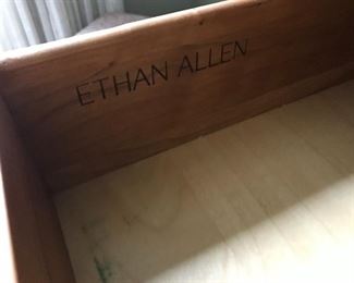 Ethan Allen dining room hutch, table with extension leaves and 6 chairs
