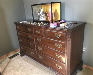 Ethan Allen dresser