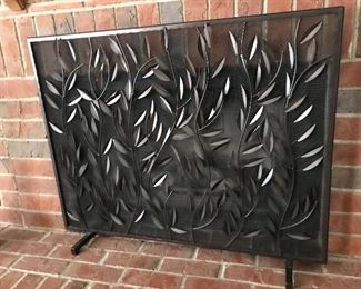 Decorative fireplace screen