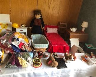 American Girl Dolls, Furniture & Accessories