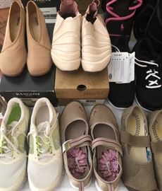 Women's Shoes Size 8-8 1/2
