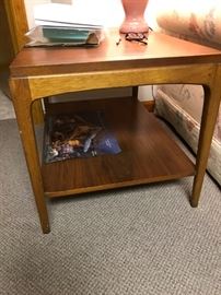 MID-CENTURY END TABLE