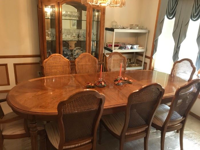 THOMASVILLE DINING ROOM SET - INCLUDES OVAL DINING TABLE WITH 8 RATTAN BACK CHAIRS - BAR / BUFFET SERVER AND CHINA HUTCH