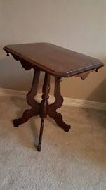  ANTIQUE VICTORIAN CARVED WOOD PARLOR TABLE/ SIDE END TABLE VERY UNIQUE IN FAIRLY GOOD CONDITION FOR ITS AGE.     