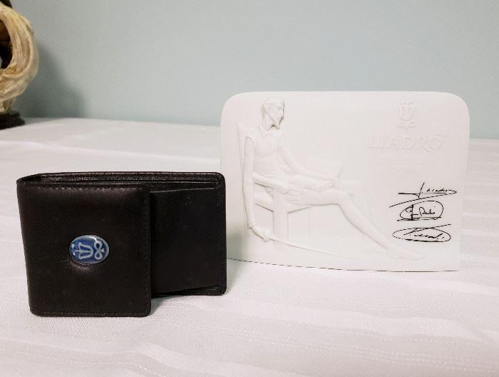 Lladro Collector's Society plaque and mini wallet
