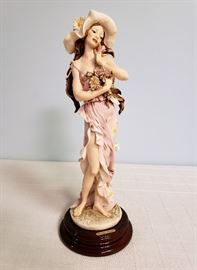 Giuseppe Armani "Daisy" #202 - 1994 Events Figure