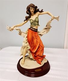 Giuseppe Armani "Esmerelda" #198