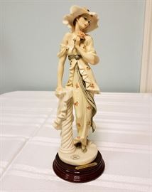 Giuseppe Armani "Lady Rose" - 1993 Member's Figurine