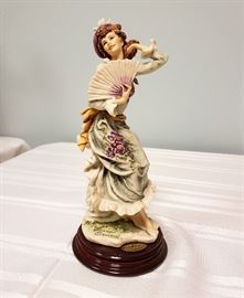 Giuseppe Armani "Violet" #756 - 1998 Figurine of the Year