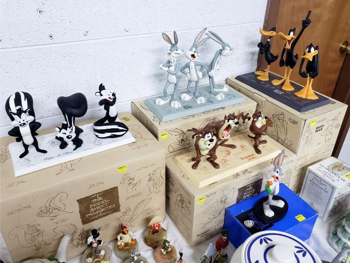 Warner Bros / Looney Tunes "The Model Sheet Maquettes" limited edition figurines with boxes