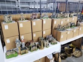 Large collection of JP Editions miniature models of castles / buildings - most are with the original boxes