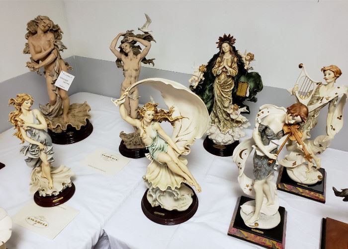 Massive collection of Giuseppe Armani figurines - many are limited edition (see the bottom half of the photo gallery for indiviual photos of the figurines)