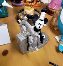 Walt Disney Classics Collection - Steamboat Willie / Mickey's Debut