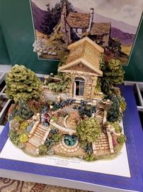 Lilliput Lane "Hestercombe Gardens" limited edition