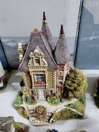 Lilliput Lane - La Collection Française - "Le Manoir de Champfleuri"