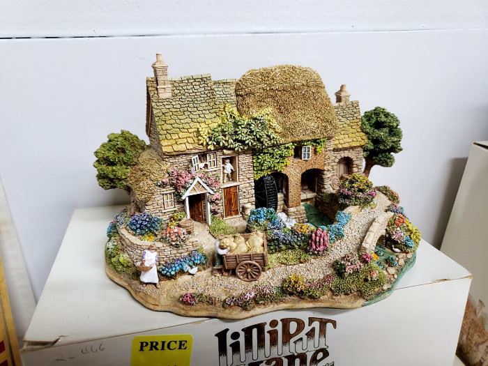 Lilliput Lane - The British Collection - "Mangerton Mill"