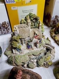 Lilliput Lane "Convent in the Woods"