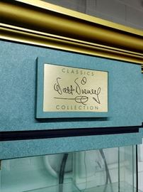 Walt Disney Classics Collection display cases - As Is - need work!