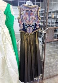 Beautiful Ella Singh couture 2-piece set - long skirt and sleeveless top. Size 14