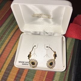 GOLD EARRINGS 