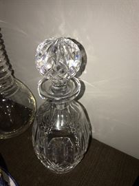 VINTAGE CRYSTAL CUTTED GLASS BOTTLE W/STOPPER