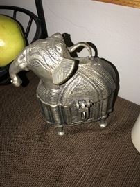 ELEPHANT TRINKET BOX FIGURINE