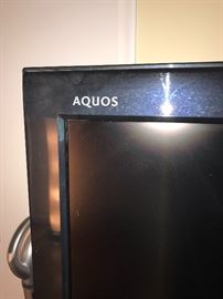 52" SHARP AQUOS HDTV