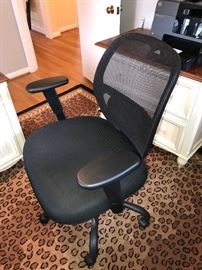 OFFICE CHAIR