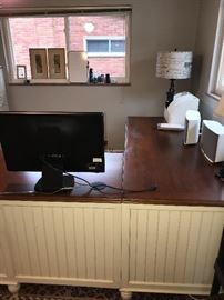 OFFICE L-DESK
