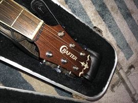 CRAFTER GUITAR W/CASE