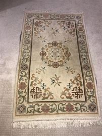 AREA RUG