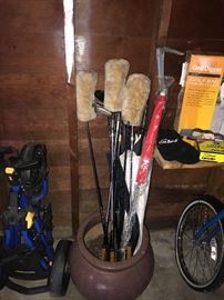 GOLF CLUBS