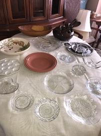 GLASS SERVING DISHES 