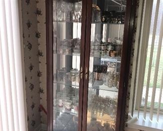 DINING ROOM DISPLAY CHINA CABINET