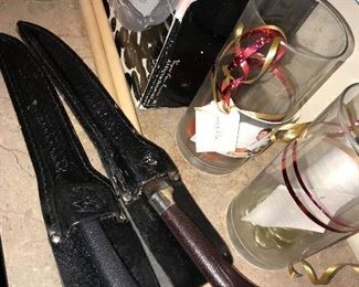 FILLET KNIFE WITH LEATHER SHEATH