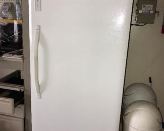 KENMORE UPRIGHT FREEZER