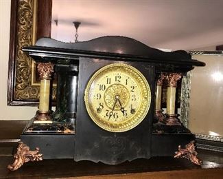 SETH THOMAS ANTIQUE MANTEL CLOCK
