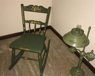 ANTIQUE ROCKING CHAIR