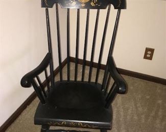 ANTIQUE ROCKING CHAIR 